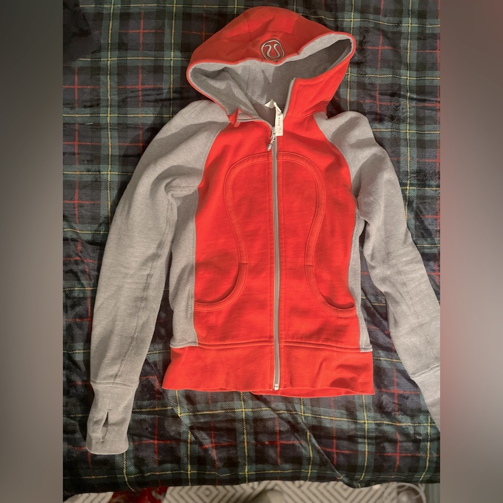 Lululemon size 6 scuba